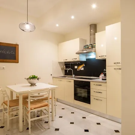 Apartment Vicino Al Mare A Nervi Genoa